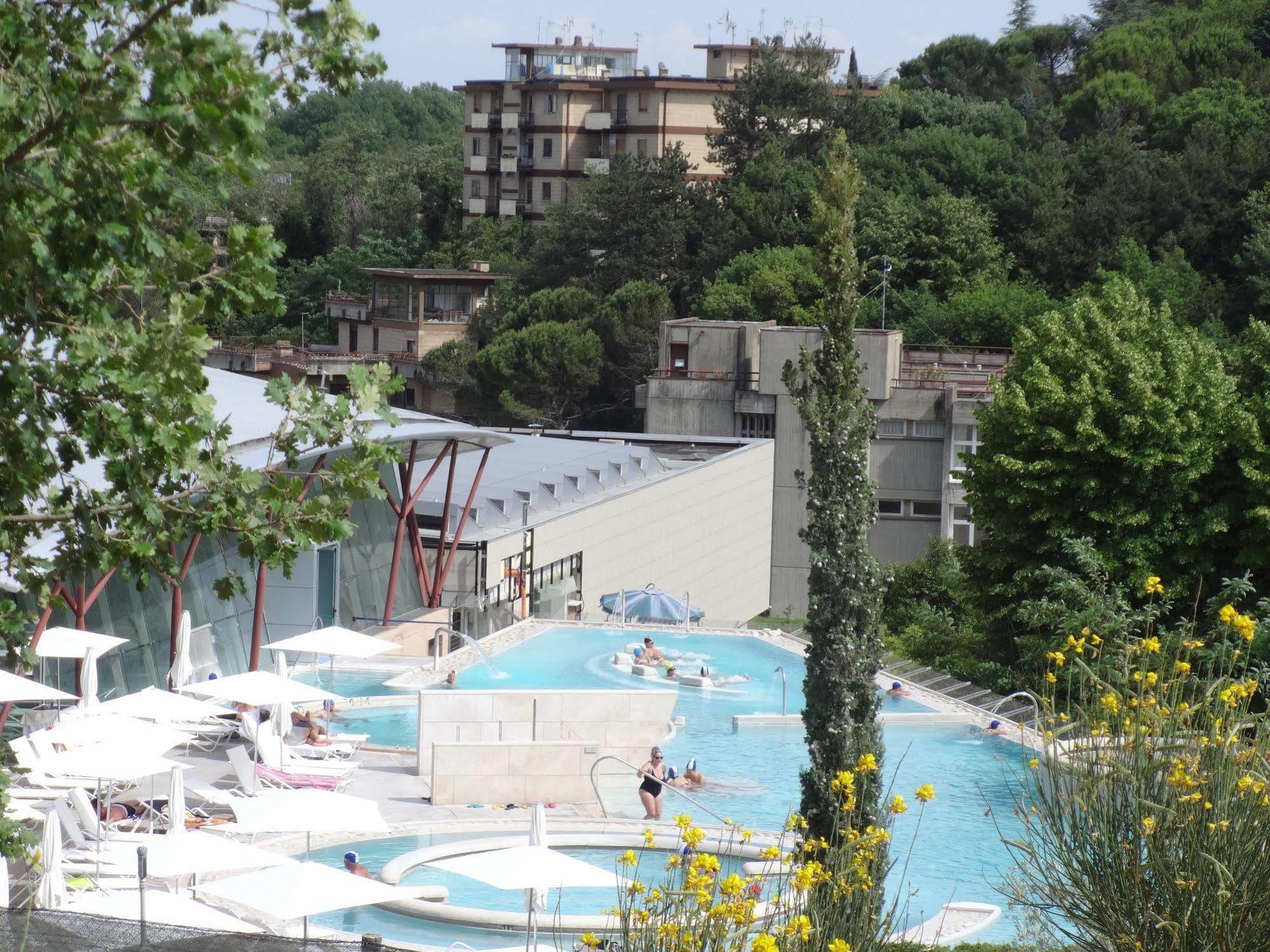 Hotel Saturno Chianciano Terme Exteriör bild