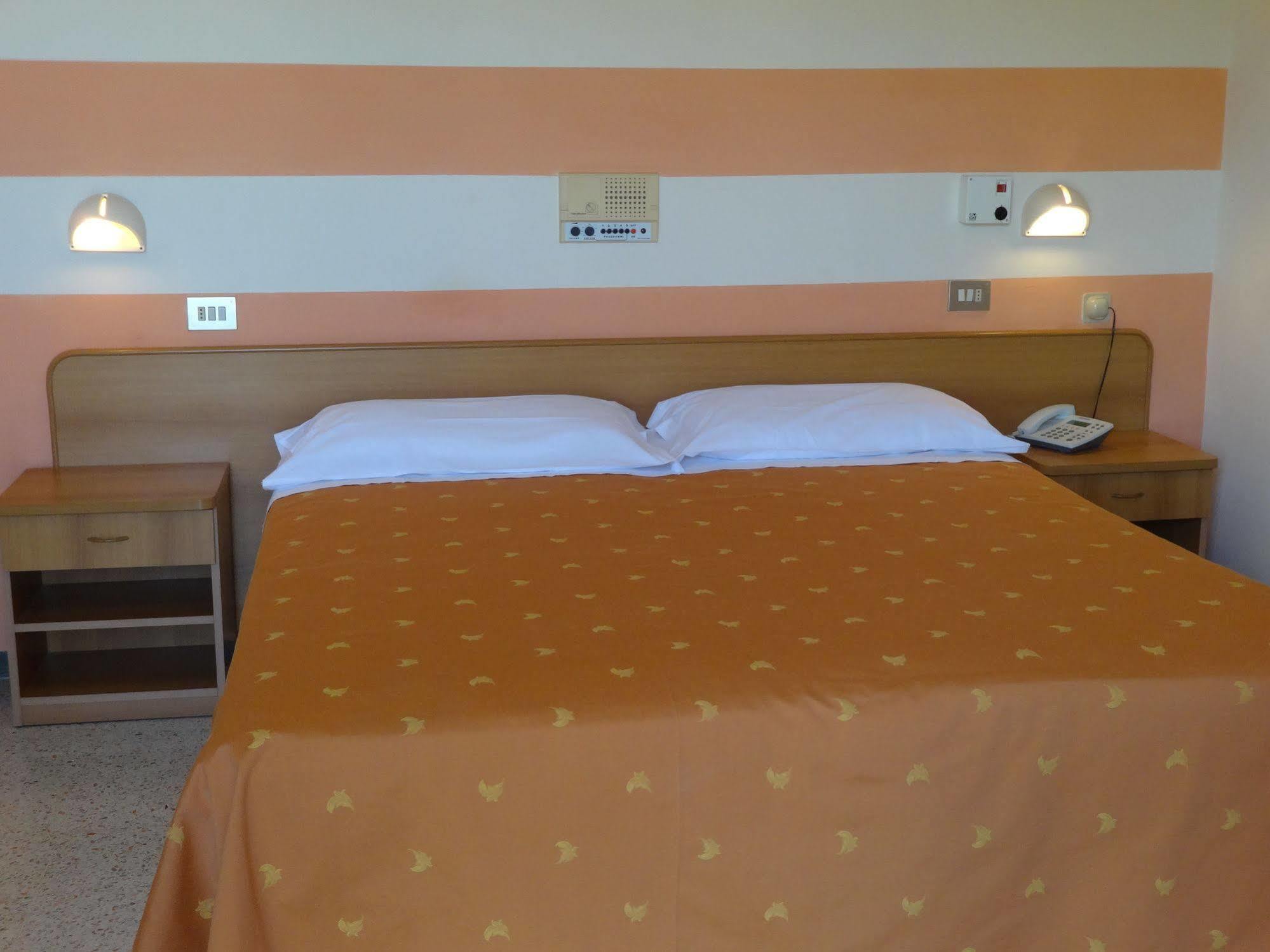 Hotel Saturno Chianciano Terme Exteriör bild